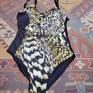 Feraud Paris Mixed Animal Print One-piece Size S C